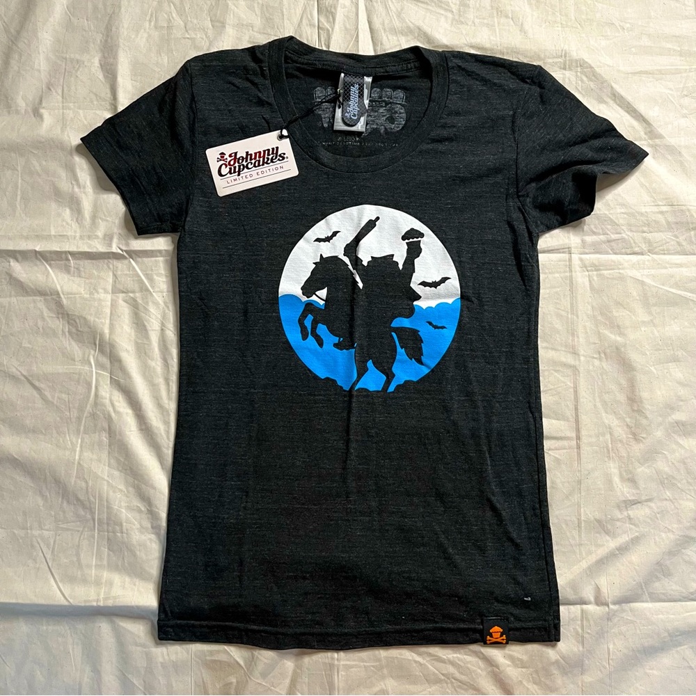 NWT Johnny Cupcakes Cupcakes from the Crypt Limited Edition T Shirt Size S